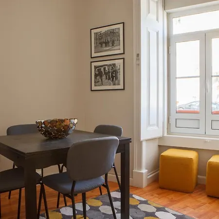Alfama Graca District Typical & Bright , 3 Bedroom With Ac 1st Floor 公寓 Lisboa