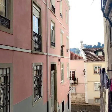 Alfama Graca District Typical & Bright , 3 Bedroom With Ac 1st Floor Daire Lisboa