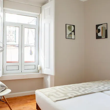 Alfama Graca District Typical & Bright , 3 Bedroom With Ac 1st Floor * Lizbona