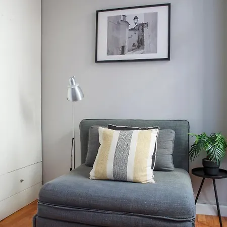 Alfama Graca District Typical & Bright , 3 Bedroom With Ac 1st Floor شقة *