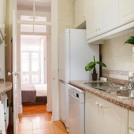 Alfama Graca District Typical & Bright , 3 Bedroom With Ac 1st Floor * Lissabon