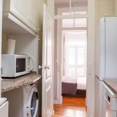 Alfama Graca District Typical & Bright , 3 Bedroom With Ac 1st Floor Lissabon